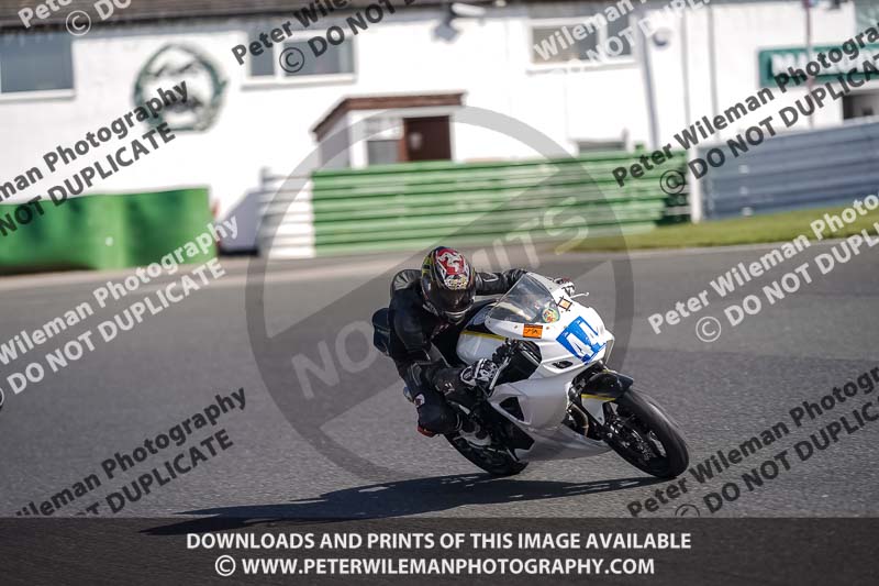 enduro digital images;event digital images;eventdigitalimages;mallory park;mallory park photographs;mallory park trackday;mallory park trackday photographs;no limits trackdays;peter wileman photography;racing digital images;trackday digital images;trackday photos